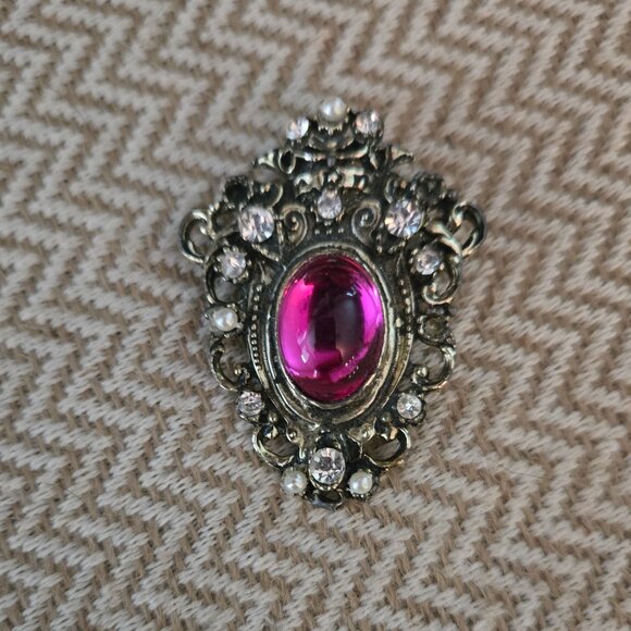Vintage Style Brooch - Picture 2 of 3